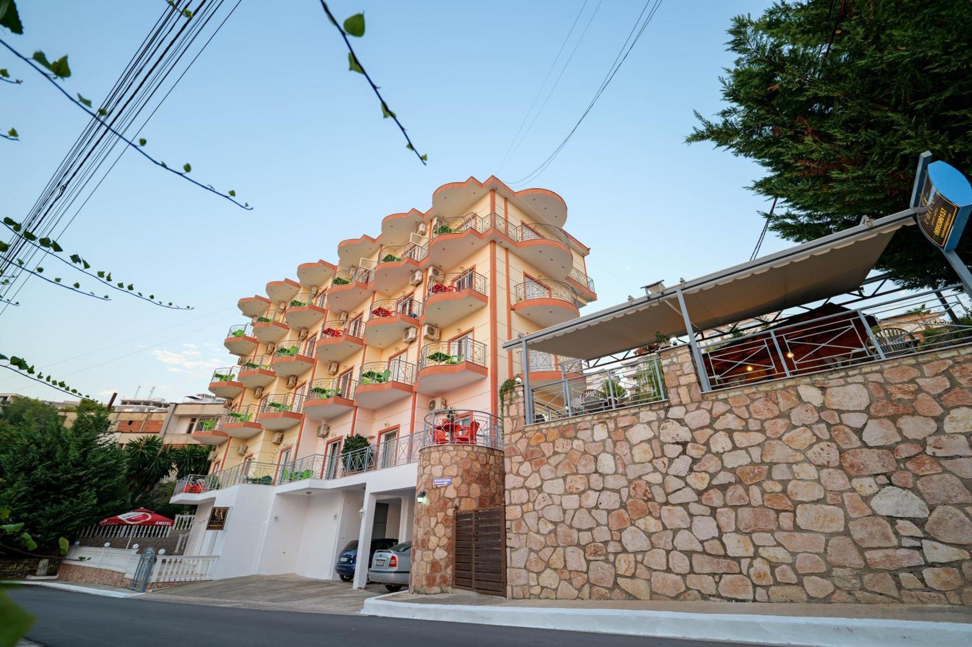סרנדה Unico Aparthotel מראה חיצוני תמונה