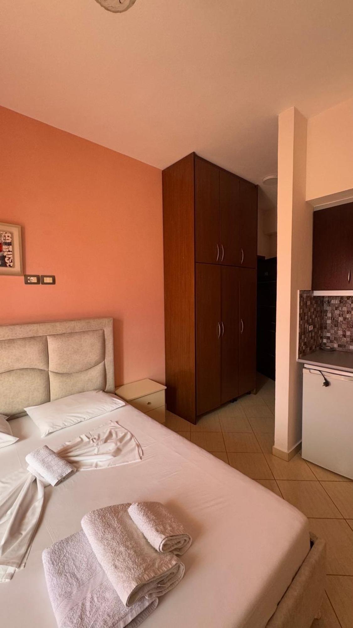 סרנדה Unico Aparthotel מראה חיצוני תמונה